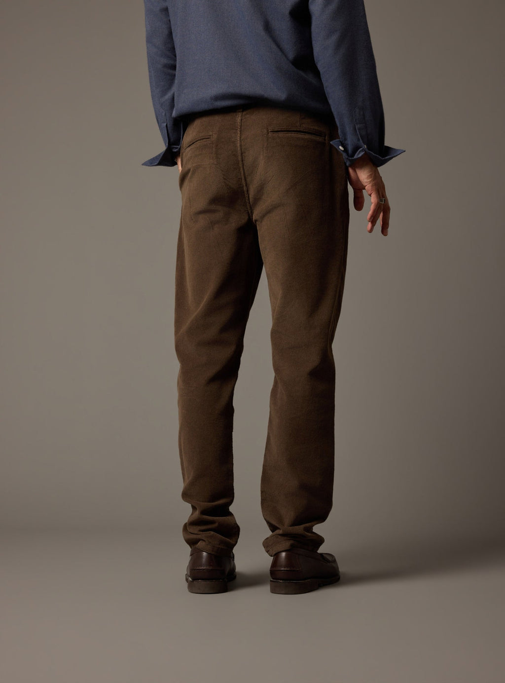 Axel Mocha Chinos
