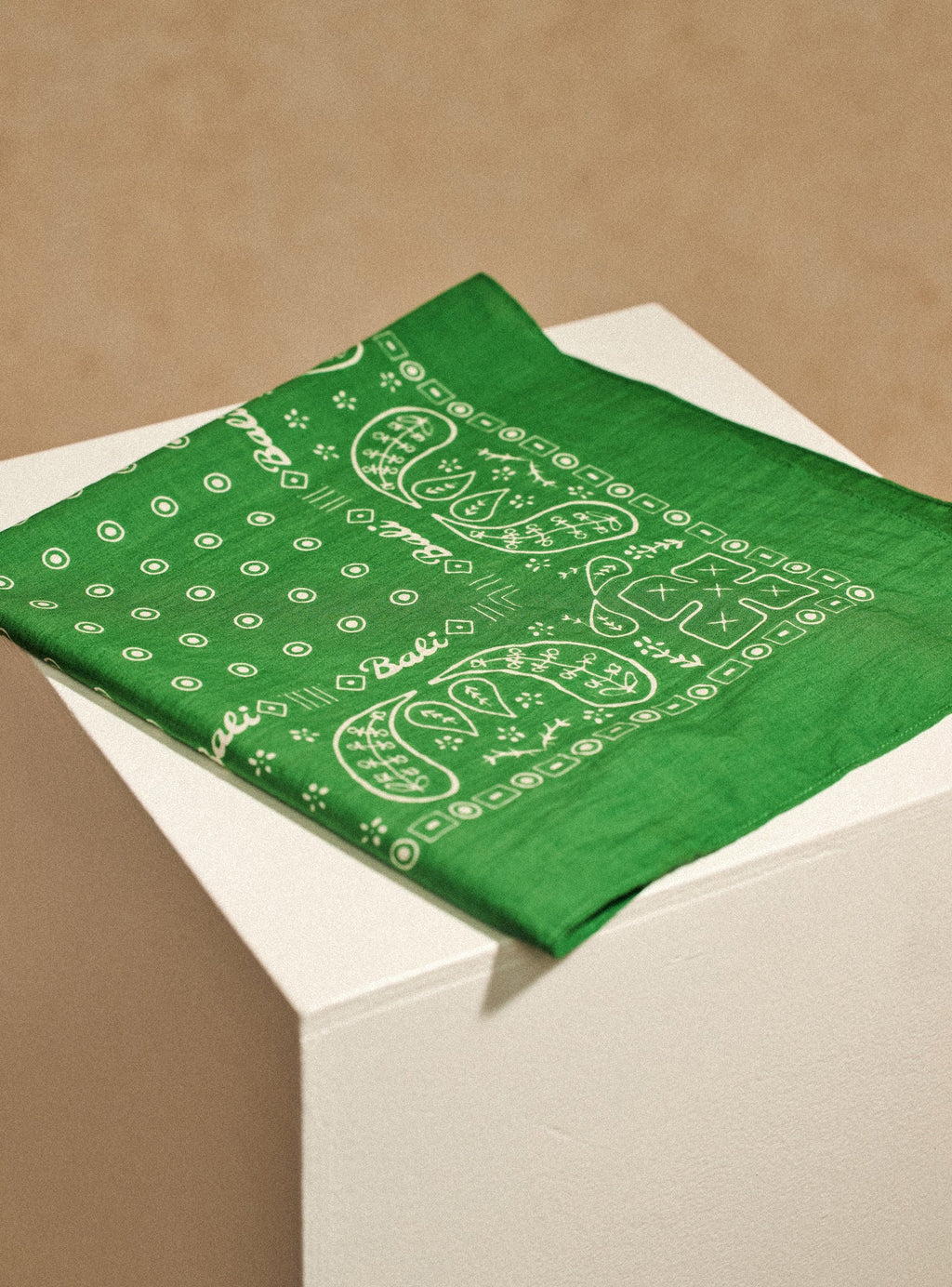 Cilian Hills scarf